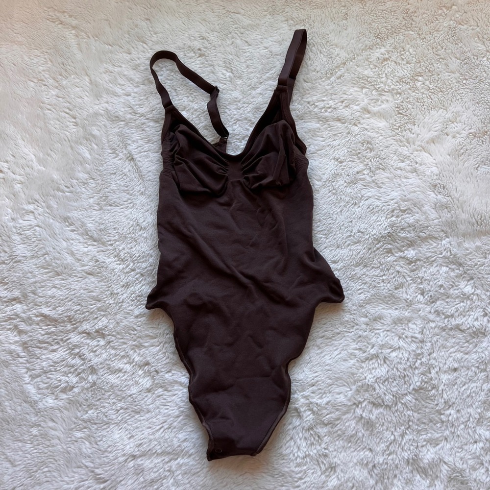Skims Fits Everybody Cami Bodysuit Espresso Dark Brown Ruched M M/M Soft Comfort